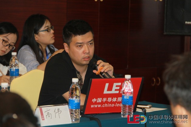 中國標(biāo)準(zhǔn)化研究院視覺健康與安全防護實驗室主任蔡建奇